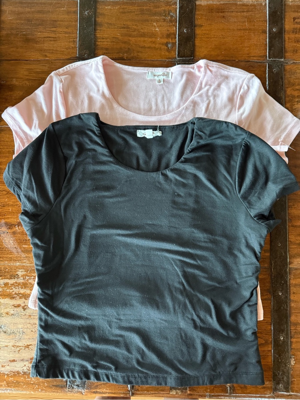 SugarKiss Women’s Scoop Neck Top (2) Black and Pink